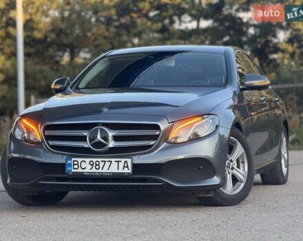 Сірий Мерседес Е-Клас, об'ємом двигуна 1.95 л та пробігом 242 тис. км за 25900 $, фото 3 на Automoto.ua