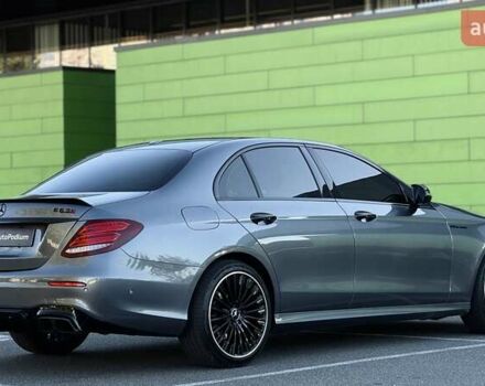 Сірий Мерседес Е-Клас, об'ємом двигуна 1.99 л та пробігом 181 тис. км за 28499 $, фото 7 на Automoto.ua
