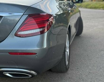 Сірий Мерседес Е-Клас, об'ємом двигуна 1.95 л та пробігом 242 тис. км за 25900 $, фото 32 на Automoto.ua