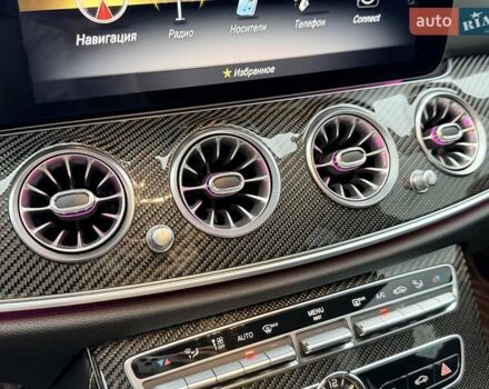 Серый Мерседес Е-Класс, объемом двигателя 3.98 л и пробегом 64 тыс. км за 89500 $, фото 40 на Automoto.ua