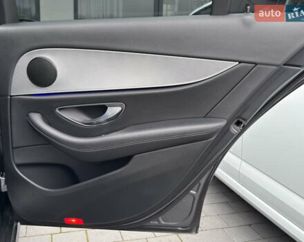 Сірий Мерседес Е-Клас, об'ємом двигуна 2 л та пробігом 225 тис. км за 29500 $, фото 21 на Automoto.ua