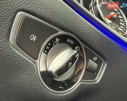 Сірий Мерседес Е-Клас, об'ємом двигуна 2 л та пробігом 225 тис. км за 29500 $, фото 60 на Automoto.ua