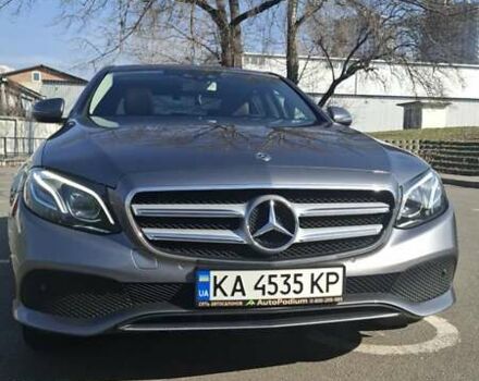 Сірий Мерседес Е-Клас, об'ємом двигуна 1.95 л та пробігом 127 тис. км за 29500 $, фото 5 на Automoto.ua