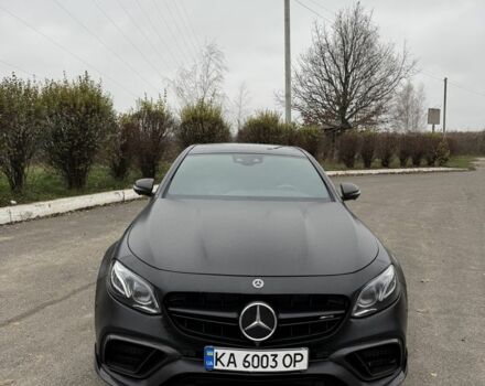 Серый Мерседес Е-Класс, объемом двигателя 4 л и пробегом 97 тыс. км за 79500 $, фото 1 на Automoto.ua