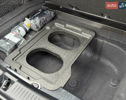 Сірий Мерседес Е-Клас, об'ємом двигуна 2 л та пробігом 225 тис. км за 29500 $, фото 71 на Automoto.ua