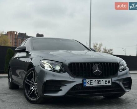 Серый Мерседес Е-Класс, объемом двигателя 3 л и пробегом 80 тыс. км за 49500 $, фото 1 на Automoto.ua