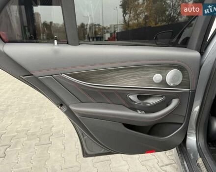 Серый Мерседес Е-Класс, объемом двигателя 3 л и пробегом 80 тыс. км за 53000 $, фото 27 на Automoto.ua