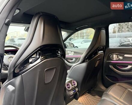 Серый Мерседес Е-Класс, объемом двигателя 3.98 л и пробегом 64 тыс. км за 89500 $, фото 32 на Automoto.ua