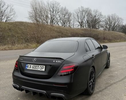 Серый Мерседес Е-Класс, объемом двигателя 4 л и пробегом 97 тыс. км за 79500 $, фото 3 на Automoto.ua