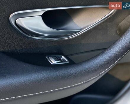 Серый Мерседес Е-Класс, объемом двигателя 1.99 л и пробегом 94 тыс. км за 29790 $, фото 61 на Automoto.ua