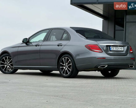 Сірий Мерседес Е-Клас, об'ємом двигуна 2 л та пробігом 225 тис. км за 29500 $, фото 2 на Automoto.ua