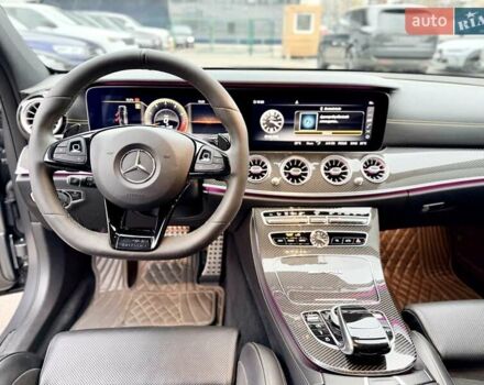 Серый Мерседес Е-Класс, объемом двигателя 3.98 л и пробегом 64 тыс. км за 89500 $, фото 35 на Automoto.ua