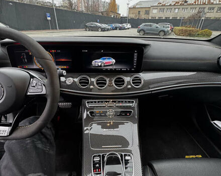 Сірий Мерседес Е-Клас, об'ємом двигуна 3.98 л та пробігом 76 тис. км за 74000 $, фото 13 на Automoto.ua