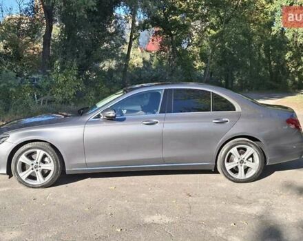 Сірий Мерседес Е-Клас, об'ємом двигуна 1.95 л та пробігом 127 тис. км за 29500 $, фото 2 на Automoto.ua