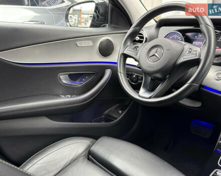 Сірий Мерседес Е-Клас, об'ємом двигуна 2 л та пробігом 225 тис. км за 29500 $, фото 10 на Automoto.ua