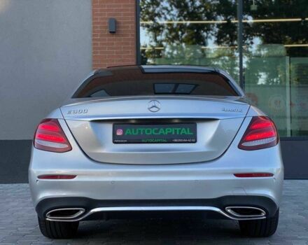 Серый Мерседес Е-Класс, объемом двигателя 2 л и пробегом 94 тыс. км за 30990 $, фото 6 на Automoto.ua