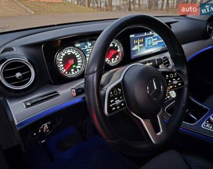 Серый Мерседес Е-Класс, объемом двигателя 0 л и пробегом 244 тыс. км за 31900 $, фото 17 на Automoto.ua