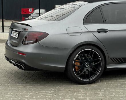 Сірий Мерседес Е-Клас, об'ємом двигуна 3.98 л та пробігом 76 тис. км за 74000 $, фото 8 на Automoto.ua