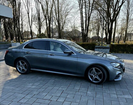 Сірий Мерседес Е-Клас, об'ємом двигуна 1.99 л та пробігом 115 тис. км за 31000 $, фото 6 на Automoto.ua