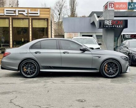 Серый Мерседес Е-Класс, объемом двигателя 3.98 л и пробегом 64 тыс. км за 89500 $, фото 9 на Automoto.ua