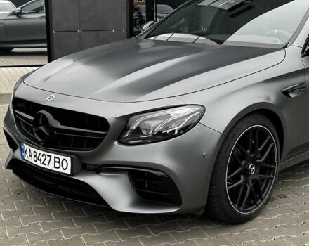 Сірий Мерседес Е-Клас, об'ємом двигуна 3.98 л та пробігом 76 тис. км за 74000 $, фото 3 на Automoto.ua