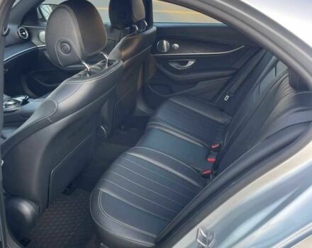 Серый Мерседес Е-Класс, объемом двигателя 2 л и пробегом 103 тыс. км за 22500 $, фото 11 на Automoto.ua