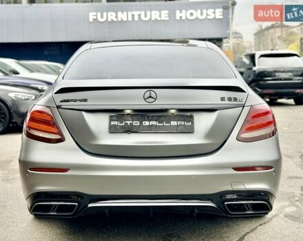 Серый Мерседес Е-Класс, объемом двигателя 3.98 л и пробегом 64 тыс. км за 89500 $, фото 10 на Automoto.ua