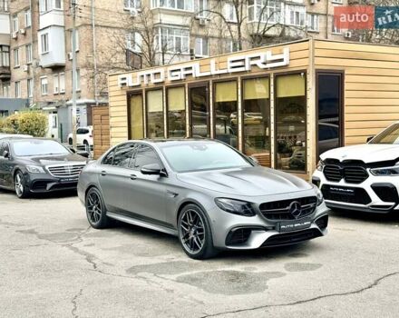 Серый Мерседес Е-Класс, объемом двигателя 3.98 л и пробегом 64 тыс. км за 89500 $, фото 6 на Automoto.ua