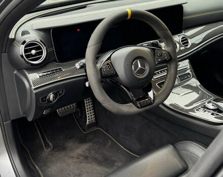 Сірий Мерседес Е-Клас, об'ємом двигуна 3.98 л та пробігом 76 тис. км за 74000 $, фото 10 на Automoto.ua