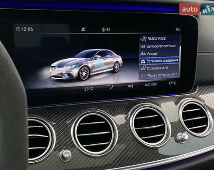 Серый Мерседес Е-Класс, объемом двигателя 3.98 л и пробегом 55 тыс. км за 72990 $, фото 18 на Automoto.ua