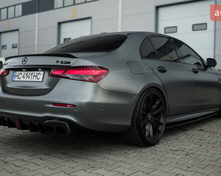Серый Мерседес Е-Класс, объемом двигателя 4 л и пробегом 42 тыс. км за 89000 $, фото 11 на Automoto.ua