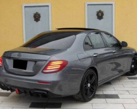 Серый Мерседес Е-Класс, объемом двигателя 0 л и пробегом 65 тыс. км за 19000 $, фото 6 на Automoto.ua