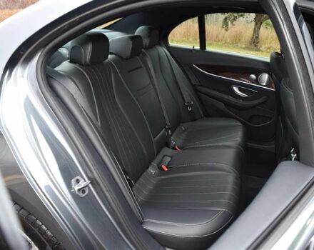 Серый Мерседес Е-Класс, объемом двигателя 2 л и пробегом 47 тыс. км за 17900 $, фото 12 на Automoto.ua