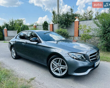 Сірий Мерседес Е-Клас, об'ємом двигуна 2 л та пробігом 150 тис. км за 34500 $, фото 5 на Automoto.ua