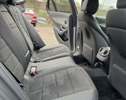 Сірий Мерседес Е-Клас, об'ємом двигуна 1.99 л та пробігом 123 тис. км за 39000 $, фото 5 на Automoto.ua