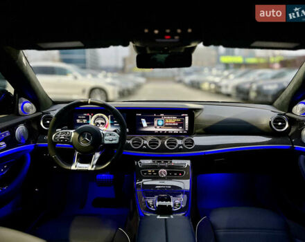 Серый Мерседес Е-Класс, объемом двигателя 4 л и пробегом 44 тыс. км за 78999 $, фото 32 на Automoto.ua