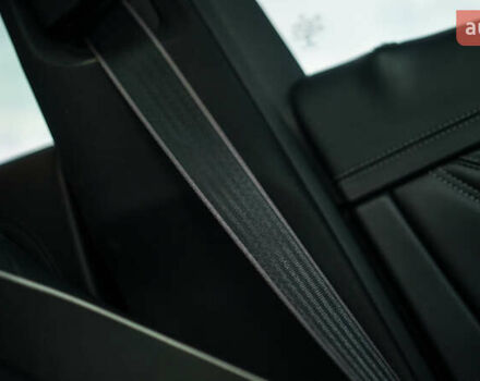 Серый Мерседес Е-Класс, объемом двигателя 4 л и пробегом 42 тыс. км за 89000 $, фото 29 на Automoto.ua