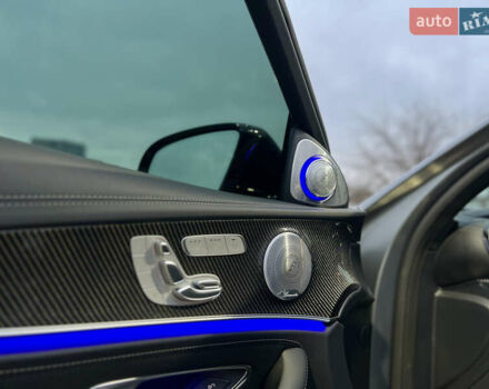 Серый Мерседес Е-Класс, объемом двигателя 4 л и пробегом 44 тыс. км за 78999 $, фото 19 на Automoto.ua