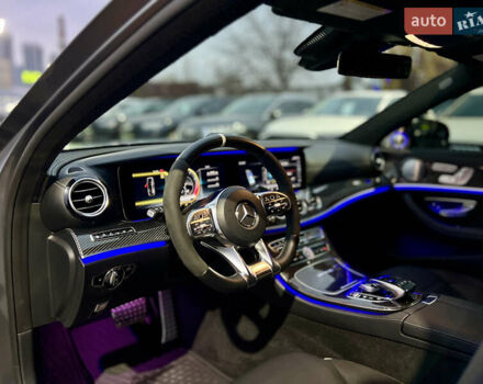 Серый Мерседес Е-Класс, объемом двигателя 4 л и пробегом 44 тыс. км за 78999 $, фото 21 на Automoto.ua