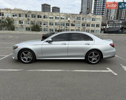 Серый Мерседес Е-Класс, объемом двигателя 1.99 л и пробегом 135 тыс. км за 31700 $, фото 12 на Automoto.ua