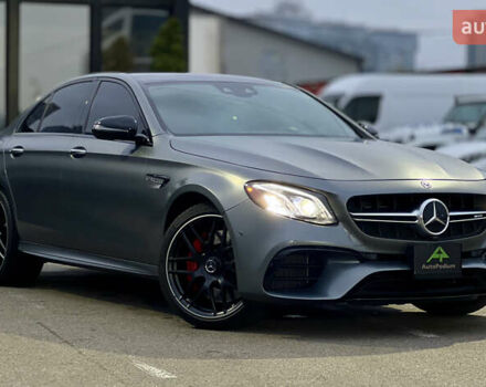 Серый Мерседес Е-Класс, объемом двигателя 4 л и пробегом 44 тыс. км за 78999 $, фото 2 на Automoto.ua