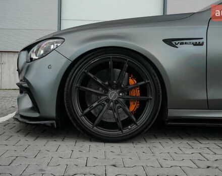 Серый Мерседес Е-Класс, объемом двигателя 4 л и пробегом 42 тыс. км за 89000 $, фото 16 на Automoto.ua