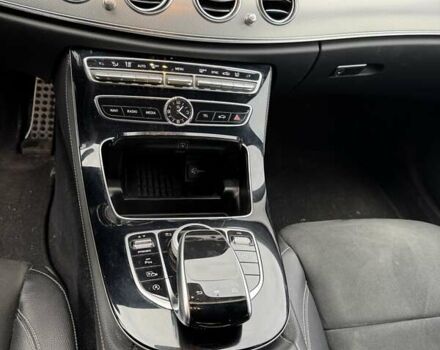 Сірий Мерседес Е-Клас, об'ємом двигуна 1.99 л та пробігом 123 тис. км за 39000 $, фото 6 на Automoto.ua