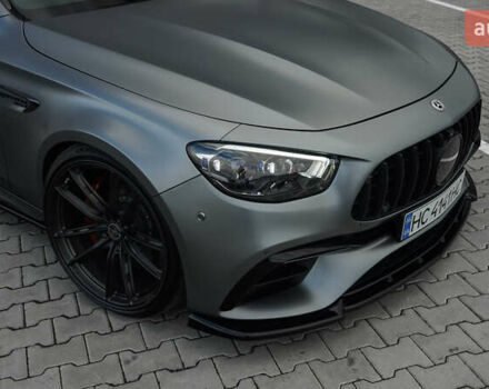 Серый Мерседес Е-Класс, объемом двигателя 4 л и пробегом 42 тыс. км за 89000 $, фото 1 на Automoto.ua