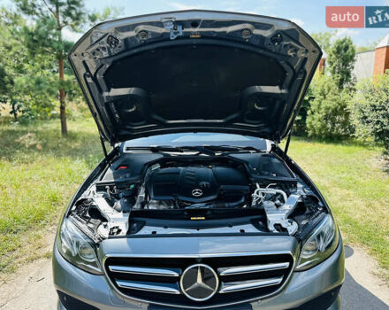 Сірий Мерседес Е-Клас, об'ємом двигуна 2 л та пробігом 150 тис. км за 34500 $, фото 29 на Automoto.ua