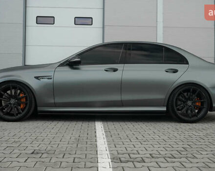 Серый Мерседес Е-Класс, объемом двигателя 4 л и пробегом 42 тыс. км за 89000 $, фото 15 на Automoto.ua