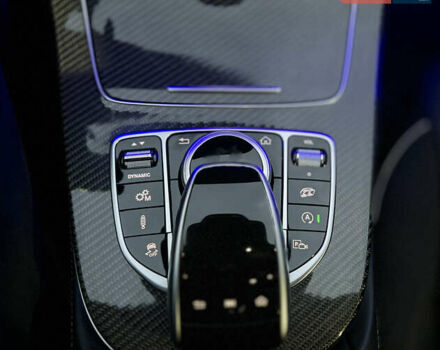 Серый Мерседес Е-Класс, объемом двигателя 4 л и пробегом 44 тыс. км за 78999 $, фото 42 на Automoto.ua