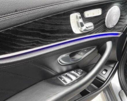 Серый Мерседес Е-Класс, объемом двигателя 0 л и пробегом 65 тыс. км за 19000 $, фото 14 на Automoto.ua