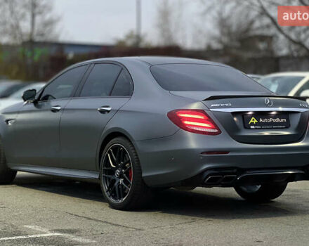 Серый Мерседес Е-Класс, объемом двигателя 4 л и пробегом 44 тыс. км за 78999 $, фото 8 на Automoto.ua