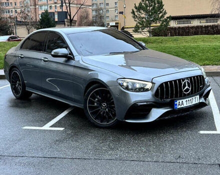 Серый Мерседес Е-Класс, объемом двигателя 2 л и пробегом 77 тыс. км за 44500 $, фото 2 на Automoto.ua